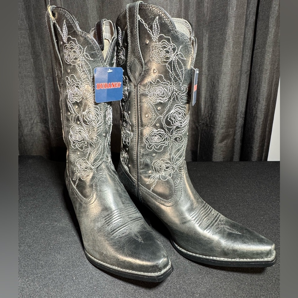 Women’s Durango Black Embroidered Western Boots